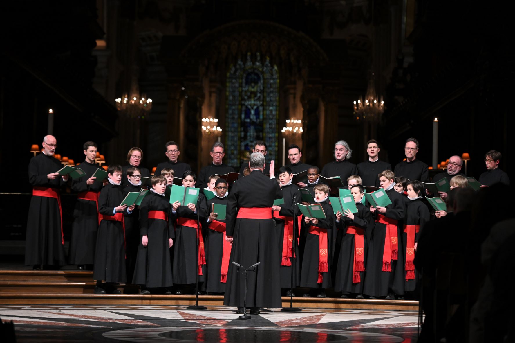 Choir of St Paul's perform during covid memorial concert