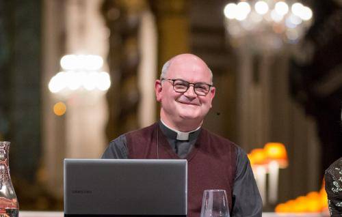 Mark Oakley speaking in St Paul's Cathedral